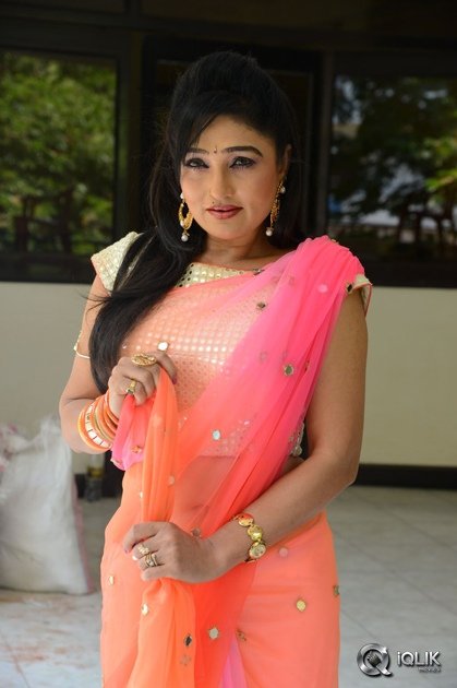 Ramya-Sri-Interview-About-O-Malli